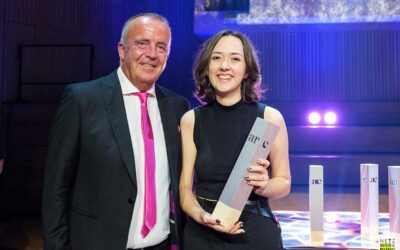 Schülerin der Multimedia-Ausbildung gewinnt beim Rookie of the Year 2024